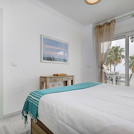 Punta Plata Beach Center Эстепона Экстерьер фото